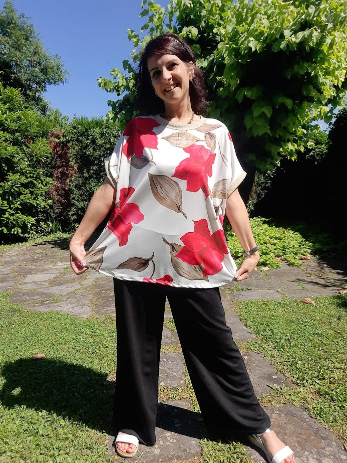 Maglia Over Fiori Rossi